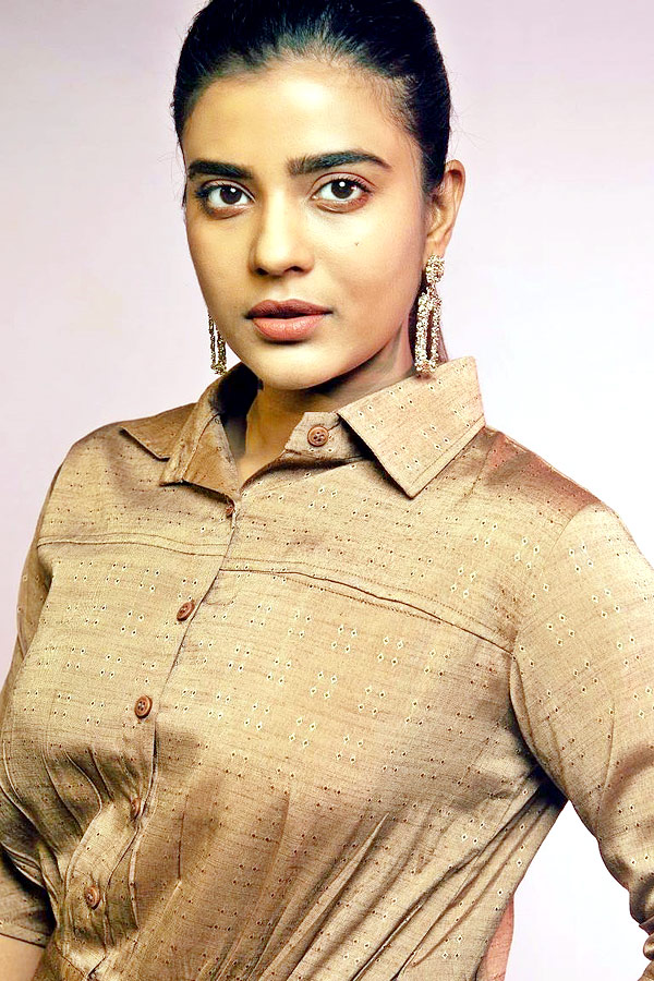 Aishwarya Rajesh‌ Birthday Special Photo Gallery - Sakshi13