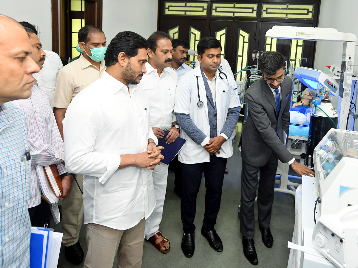 CM YS Jagan Launches Medical Oxygen Plant Photo Gallery - Sakshi9