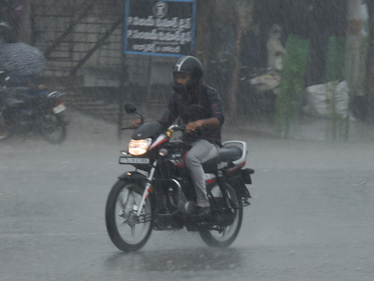 Heavy Rains In karimnagar PHoto Gallery - Sakshi3