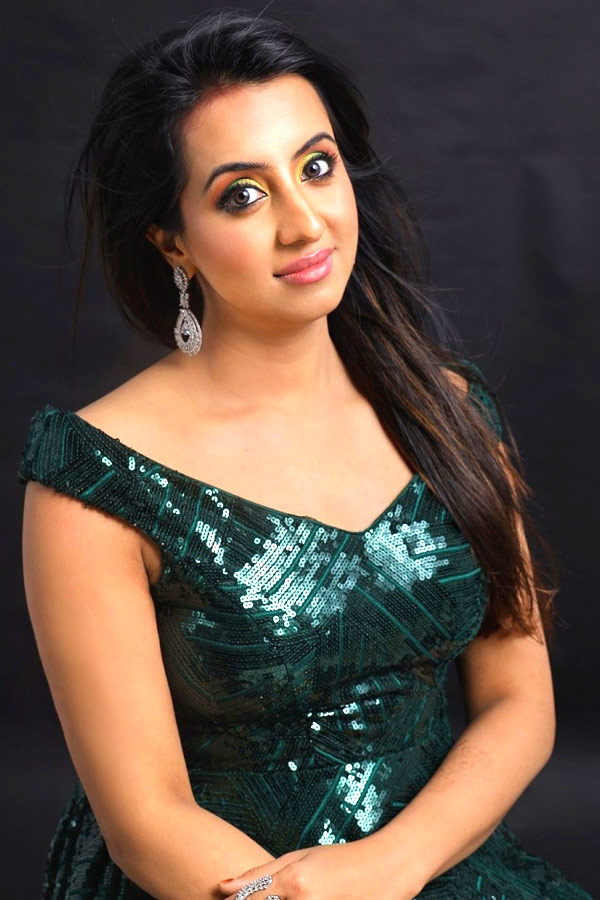 Actress Sanjjanaa Galrani Latest Photo Gallery - Sakshi5