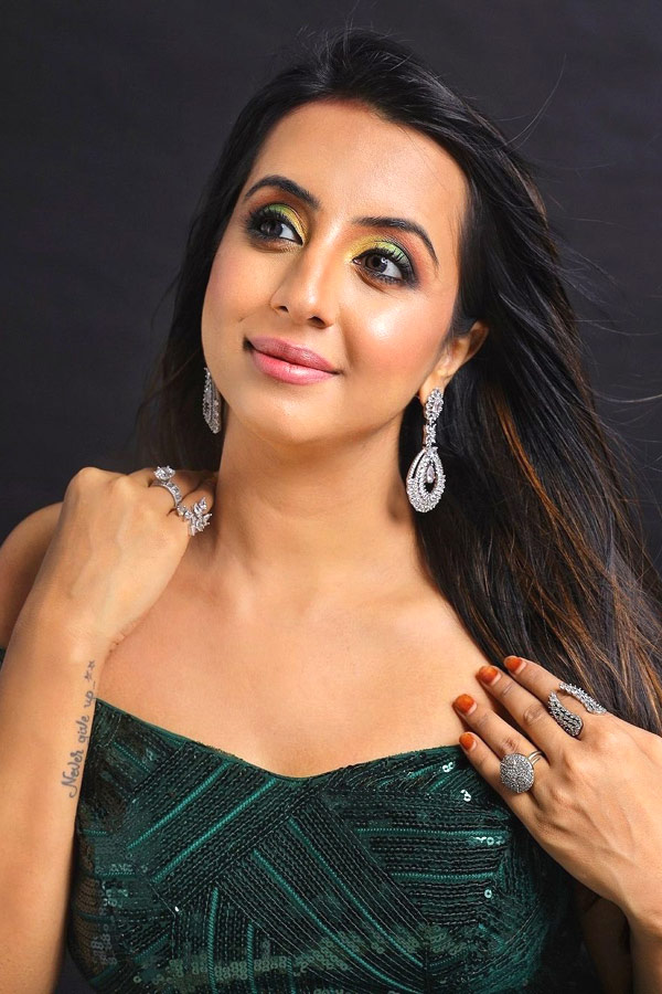 Actress Sanjjanaa Galrani Latest Photo Gallery - Sakshi8