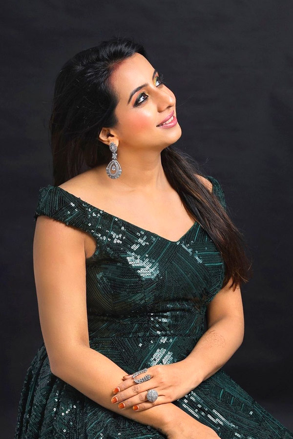 Actress Sanjjanaa Galrani Latest Photo Gallery - Sakshi9