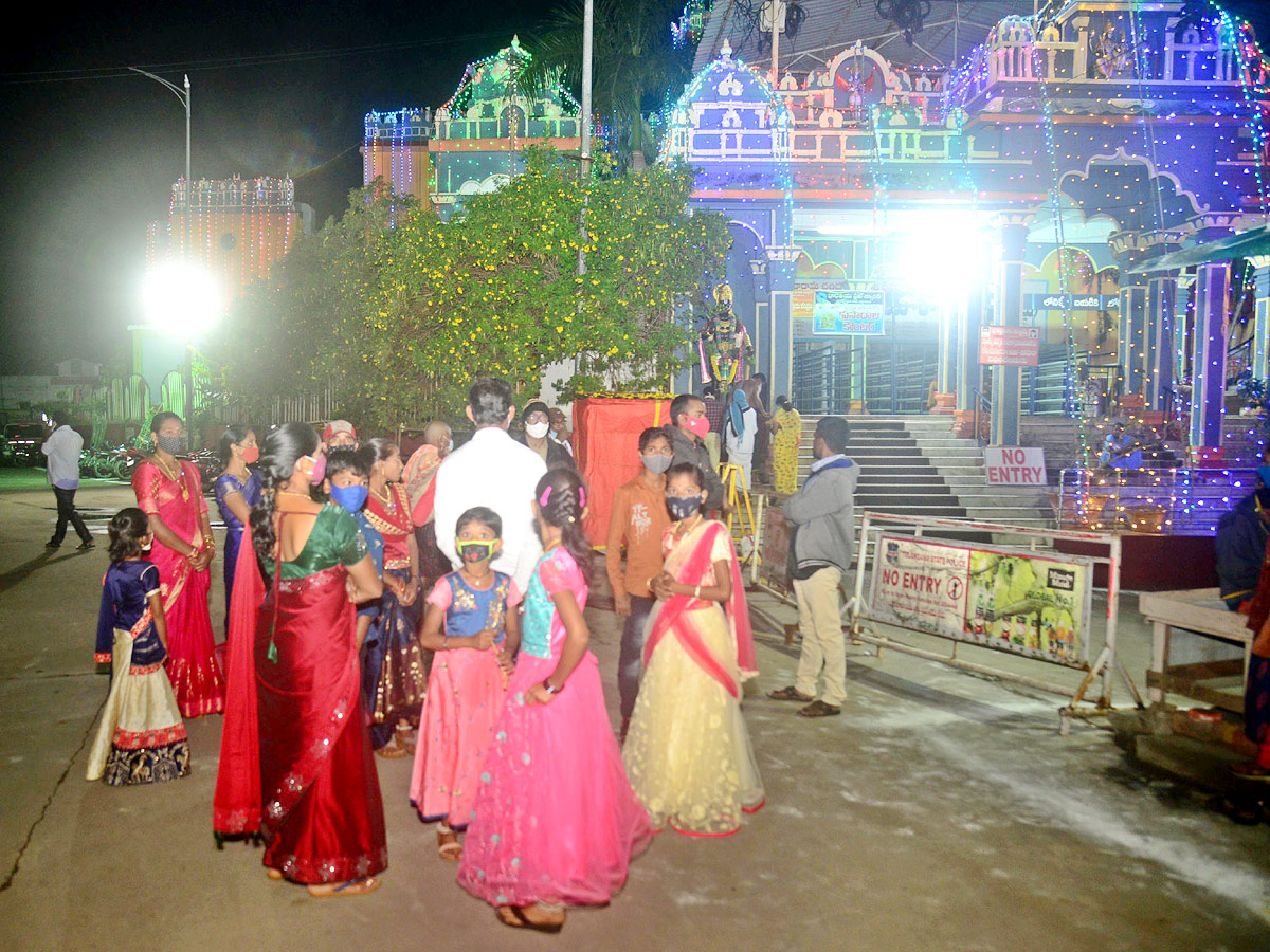 Mukkoti Ekadashi Celebrations At Bhadradri Photo Gallery - Sakshi15