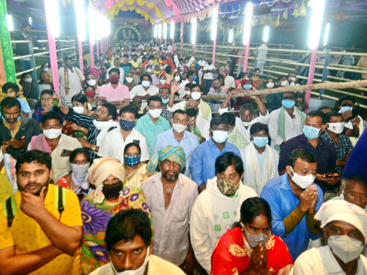 Mukkoti Ekadashi Celebrations At Bhadradri Photo Gallery - Sakshi20