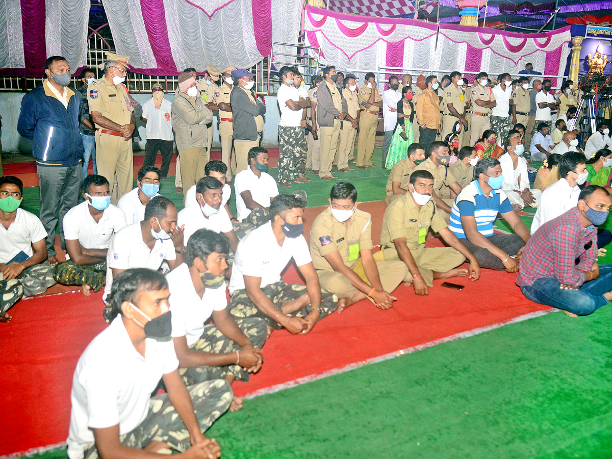 Mukkoti Ekadashi Celebrations At Bhadradri Photo Gallery - Sakshi21