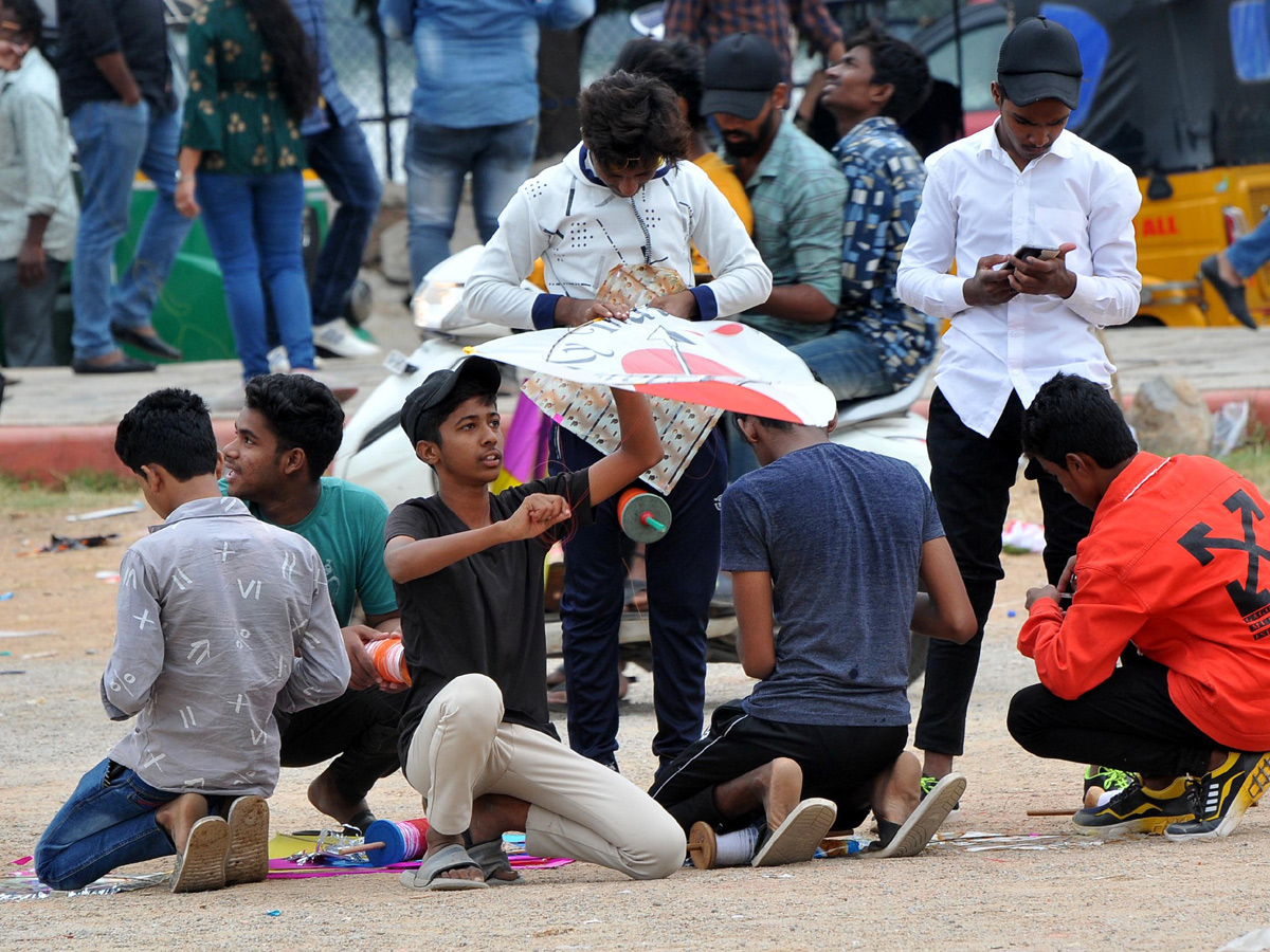 Hyderabad Kite Festival photo Gallery - Sakshi16