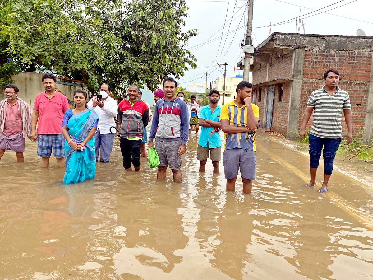 Heavy Rain In Suryapeta Photo Gallery - Sakshi11