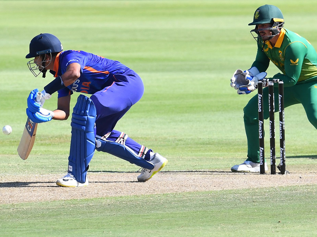 South Africa Won By four Runs In 3rd ODI Against Team India Photo Gallery - Sakshi8