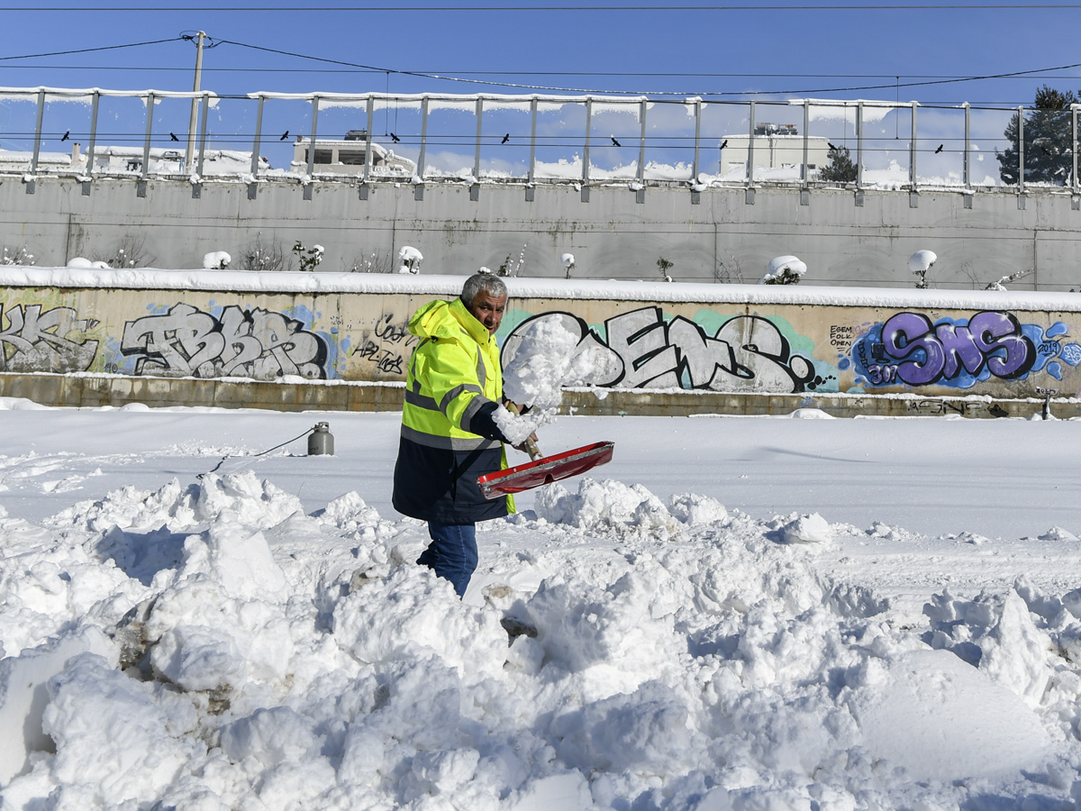 Greece islands covered in snow Photo Gallery - Sakshi17