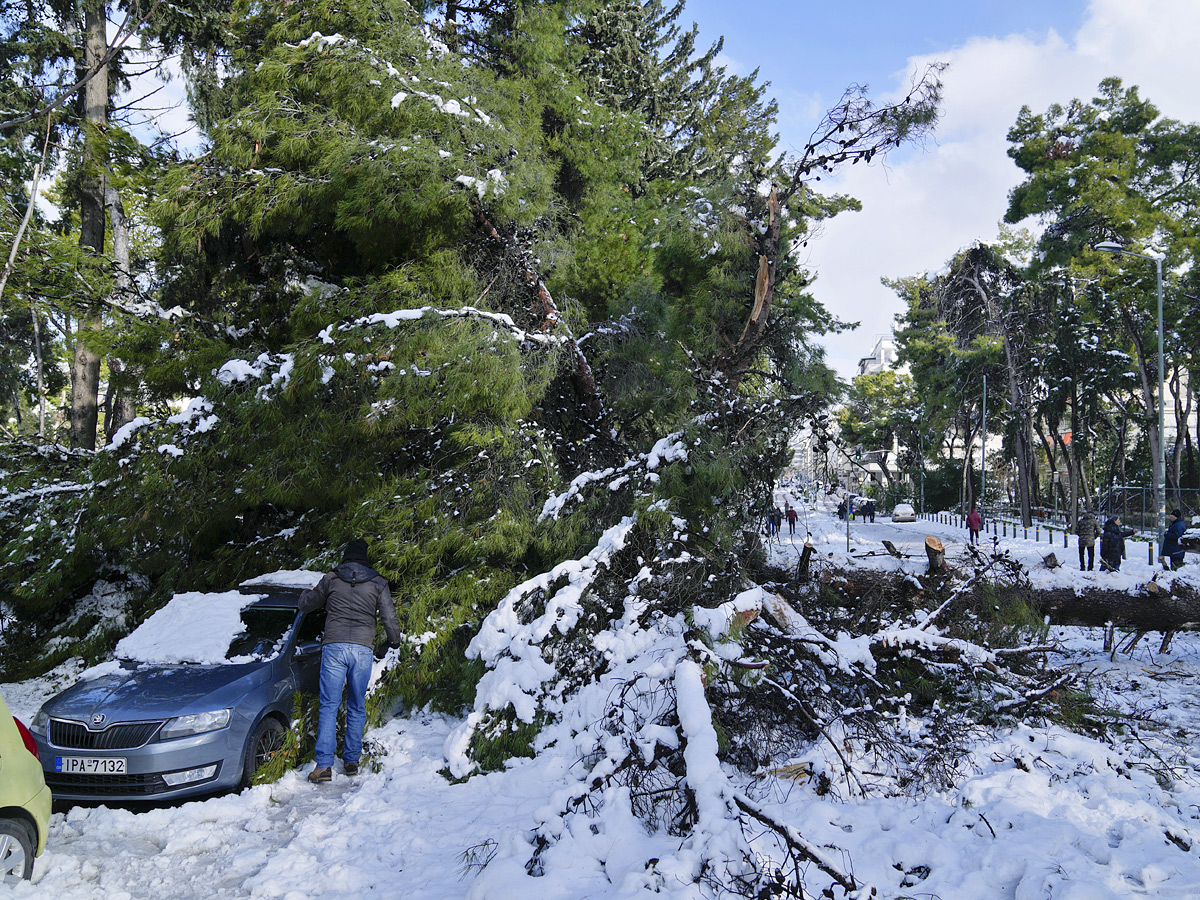 Greece islands covered in snow Photo Gallery - Sakshi20