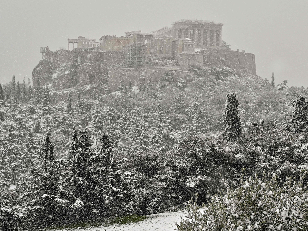 Greece islands covered in snow Photo Gallery - Sakshi4