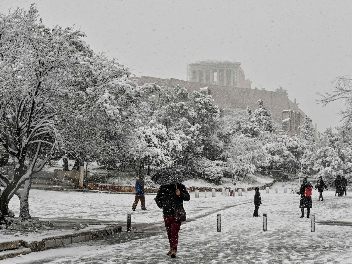 Greece islands covered in snow Photo Gallery - Sakshi5