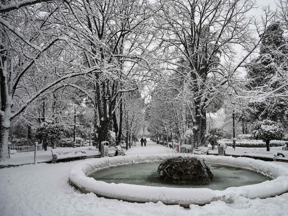 Greece islands covered in snow Photo Gallery - Sakshi9