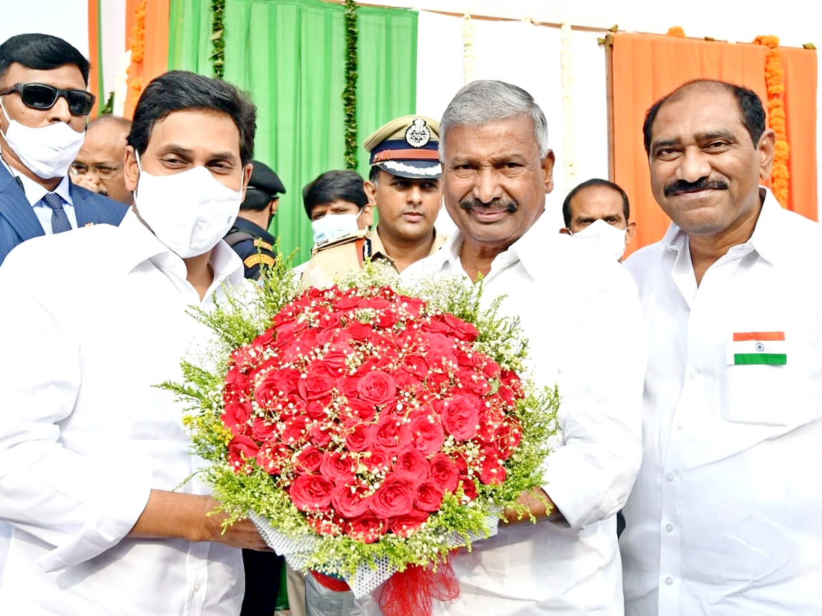 Republic Day Celebrations In AP photo Gallery - Sakshi5