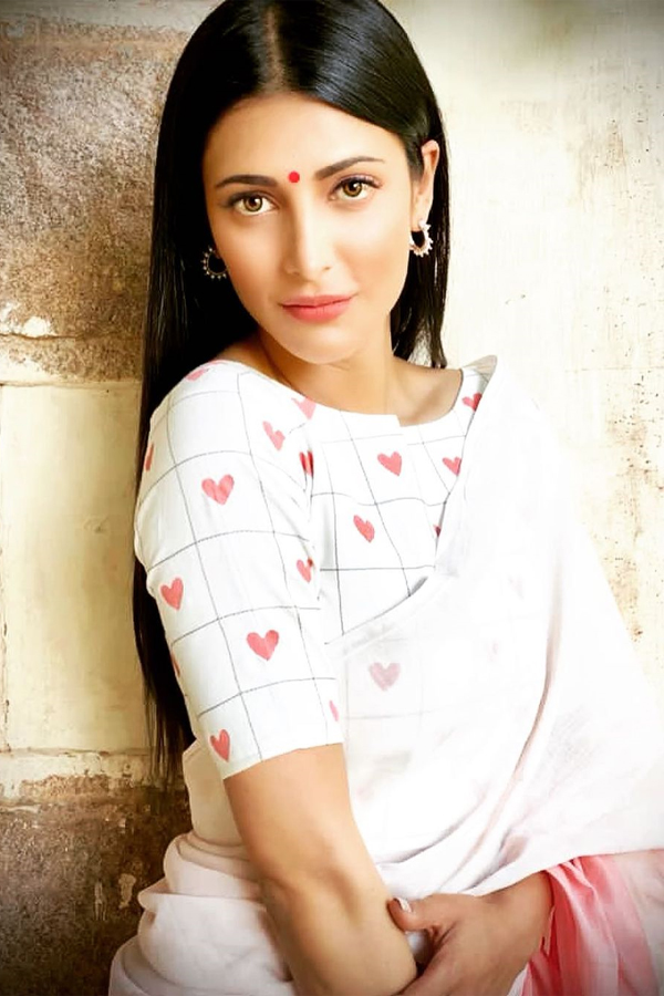 Happy Birthday Shruti Haasan HD Photos - Sakshi23