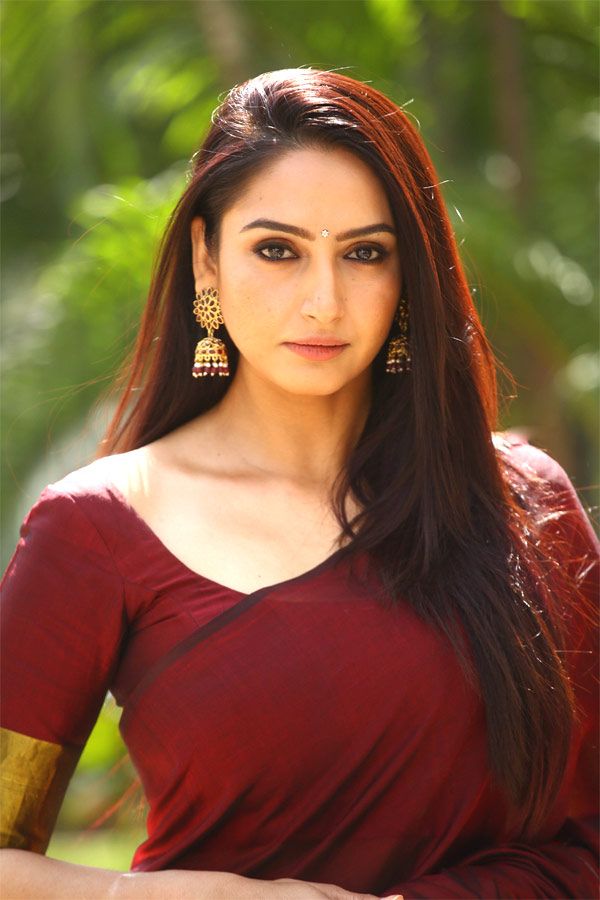 Real Dandupalya Beauty Ragini Dwivedi Photo Gallery - Sakshi8