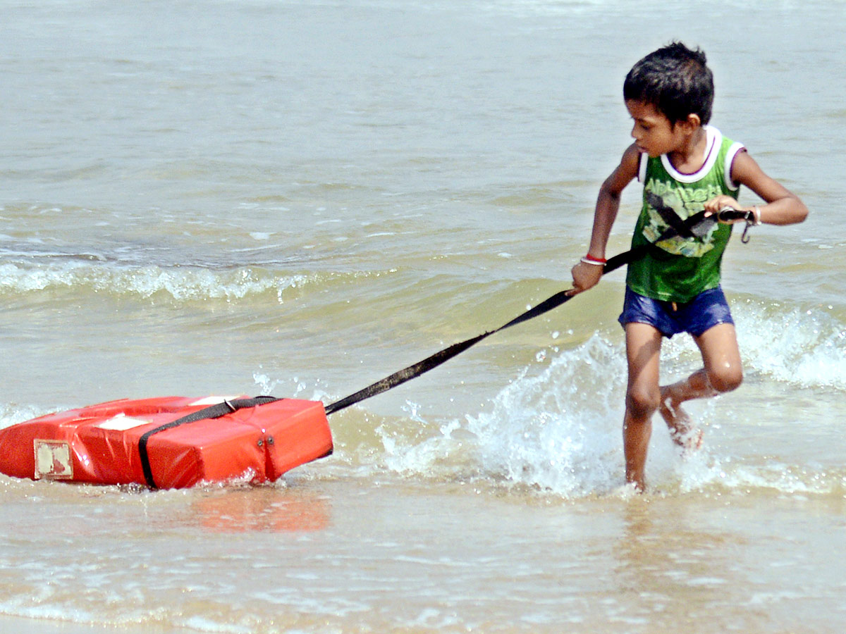 Rushikonda Beach Vizag Photo Gallery - Sakshi11