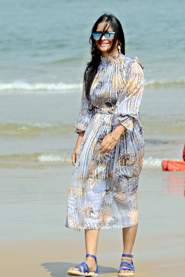 Rushikonda Beach Vizag Photo Gallery - Sakshi17