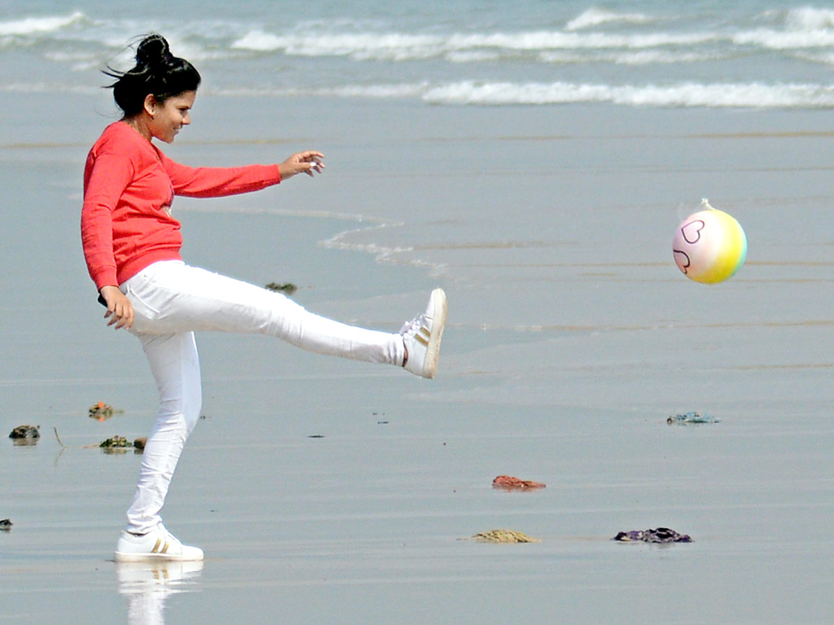 Rushikonda Beach Vizag Photo Gallery - Sakshi8