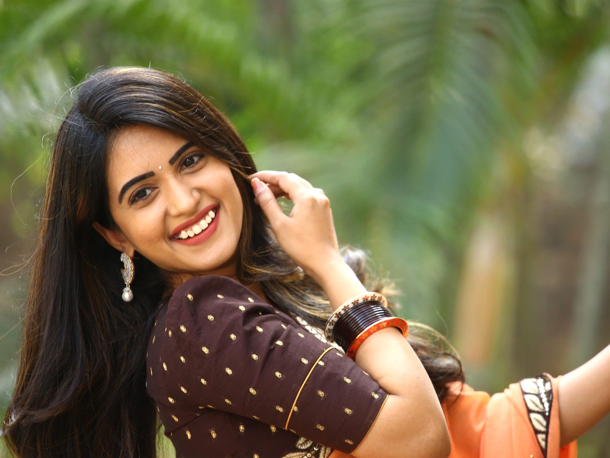 Anchor Sravanthi Chokarapu Photo Gallery - Sakshi3