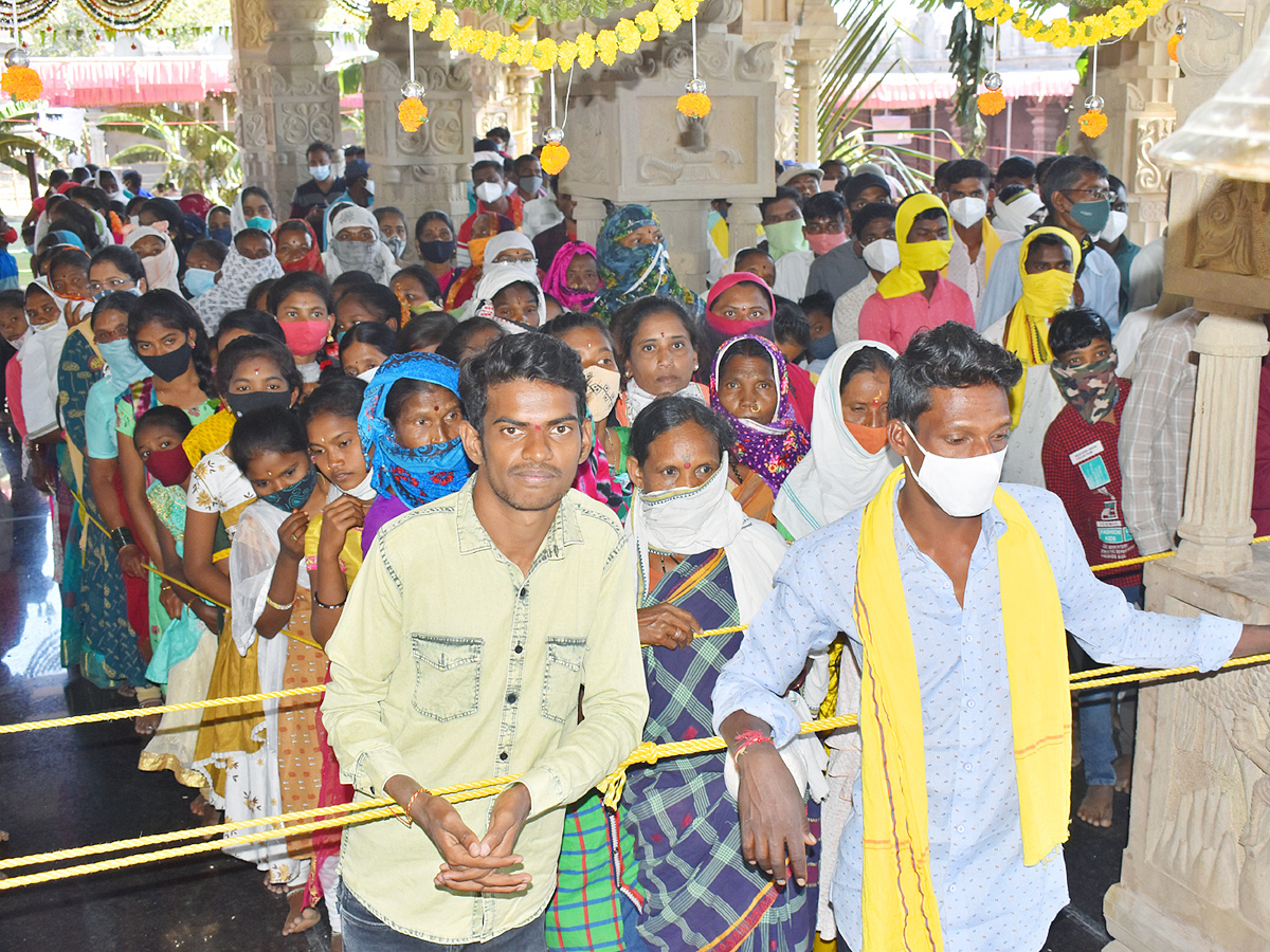 Nagoba Jatara Begins at Adilabad Photo Gallery - Sakshi5