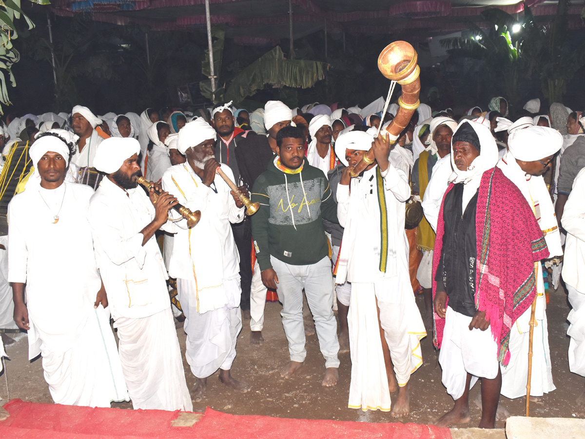 Nagoba Jatara Begins at Adilabad Photo Gallery - Sakshi1