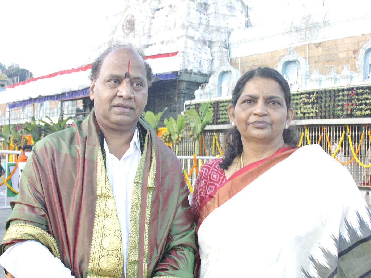 Vips Visit To Tirumala Photos - Sakshi8