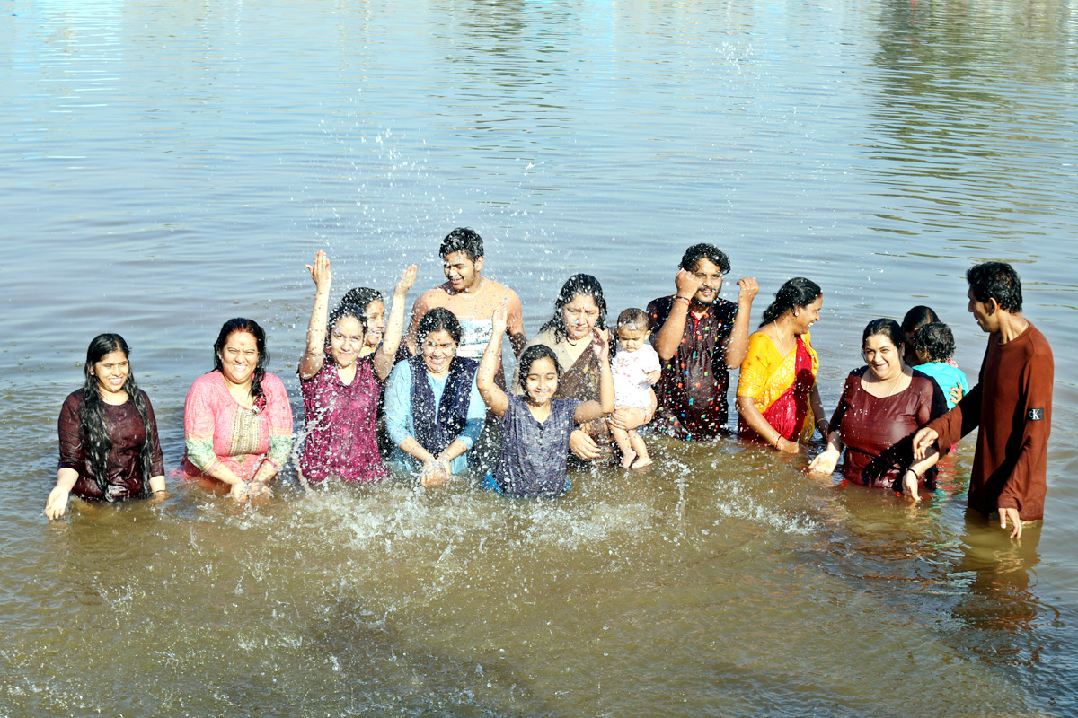 Heavy Rush With Devotees at Medaram Jatara - Sakshi14