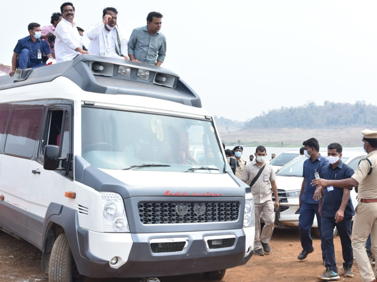  Minister KTR laid foundation stone for Siddapur Reservoir works at Nizamabad Photo Gallery - Sakshi11