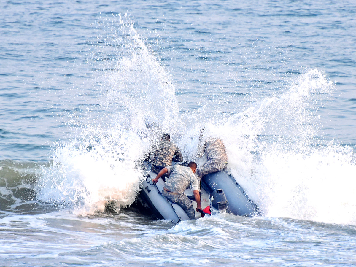 Navy Operational Demonstration Rehearsals From Visakhapatnam - Sakshi12