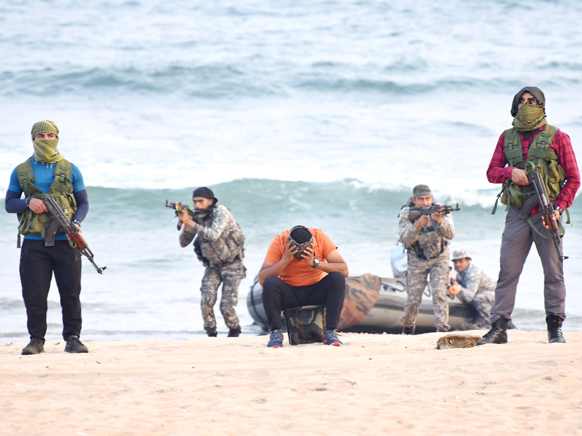 Navy Operational Demonstration Rehearsals From Visakhapatnam - Sakshi13