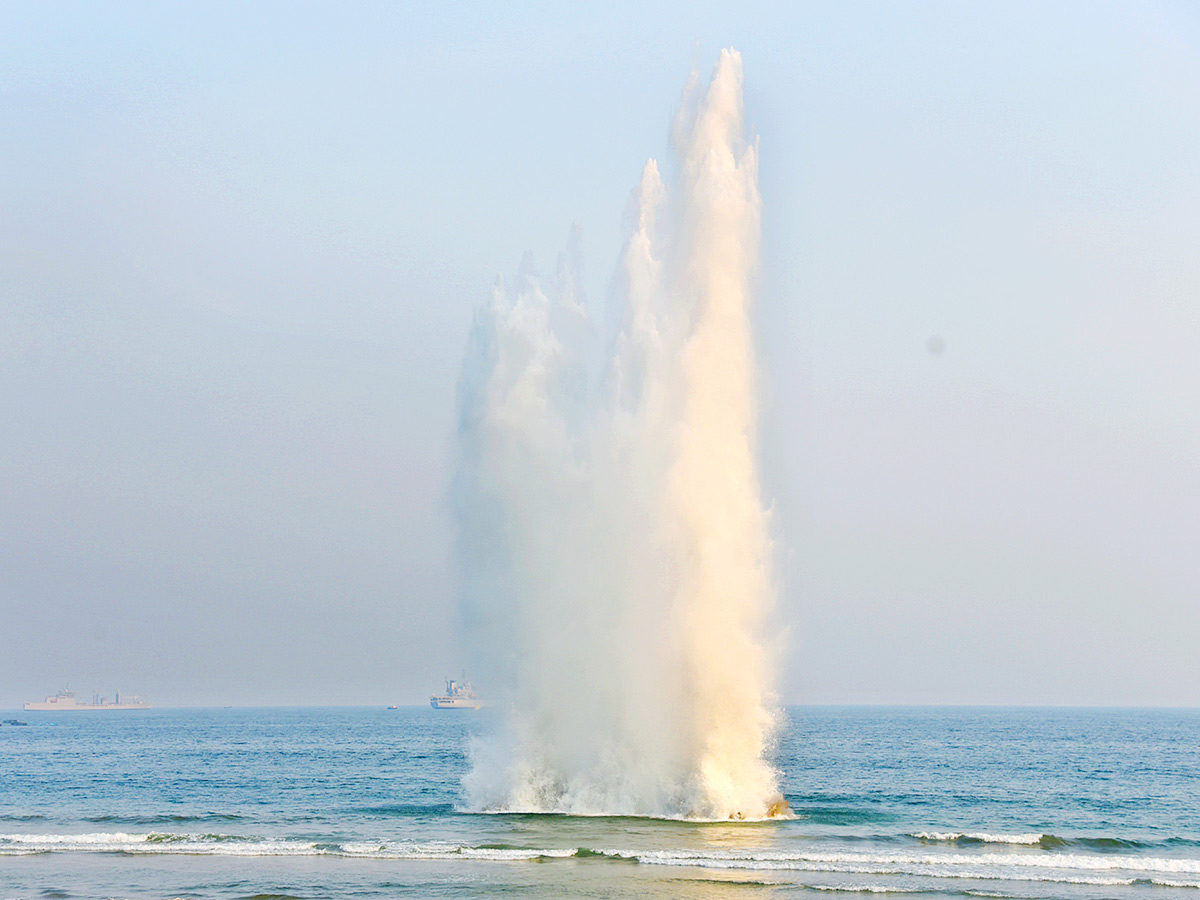 Navy Operational Demonstration Rehearsals From Visakhapatnam - Sakshi14