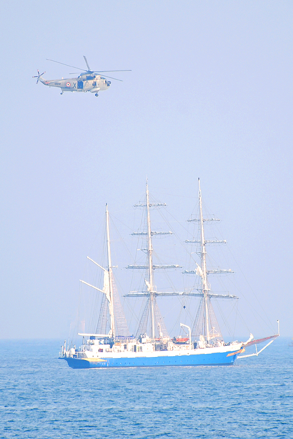 Navy Operational Demonstration Rehearsals From Visakhapatnam - Sakshi26