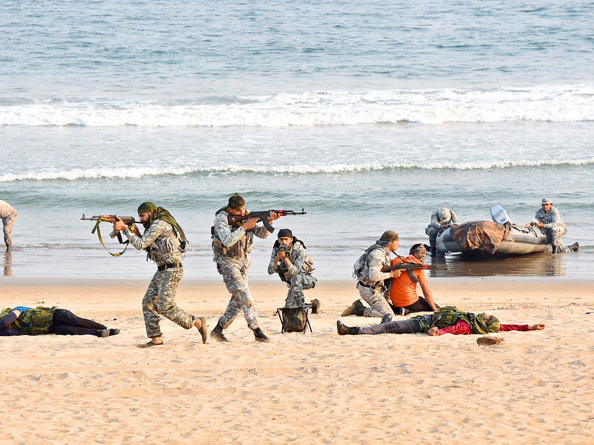 Navy Operational Demonstration Rehearsals From Visakhapatnam - Sakshi5