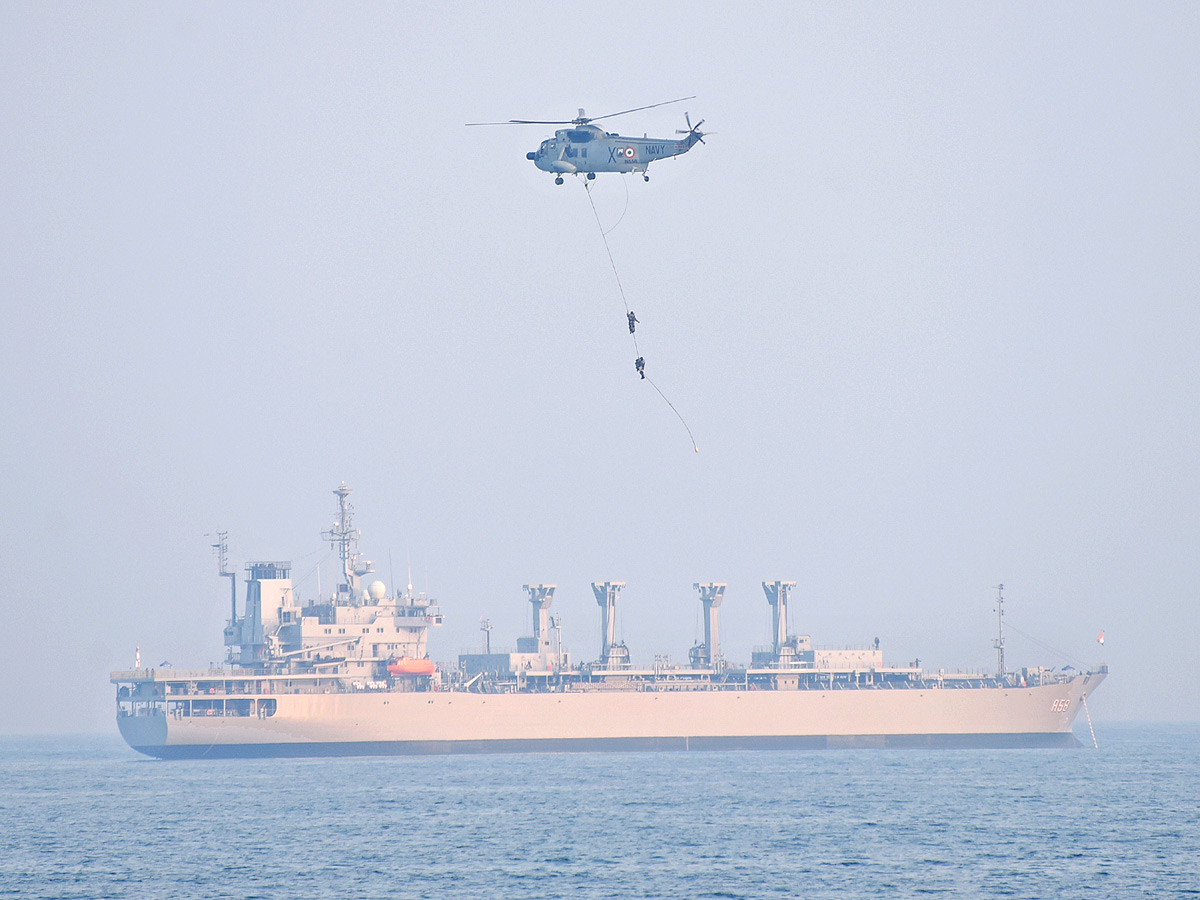 Navy Operational Demonstration Rehearsals From Visakhapatnam - Sakshi9