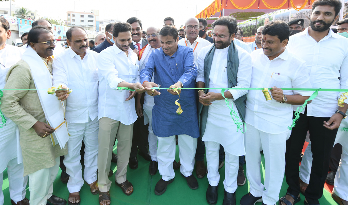 Union Minister Gadkari, CM Jagan Launch Projects In AP  - Sakshi24