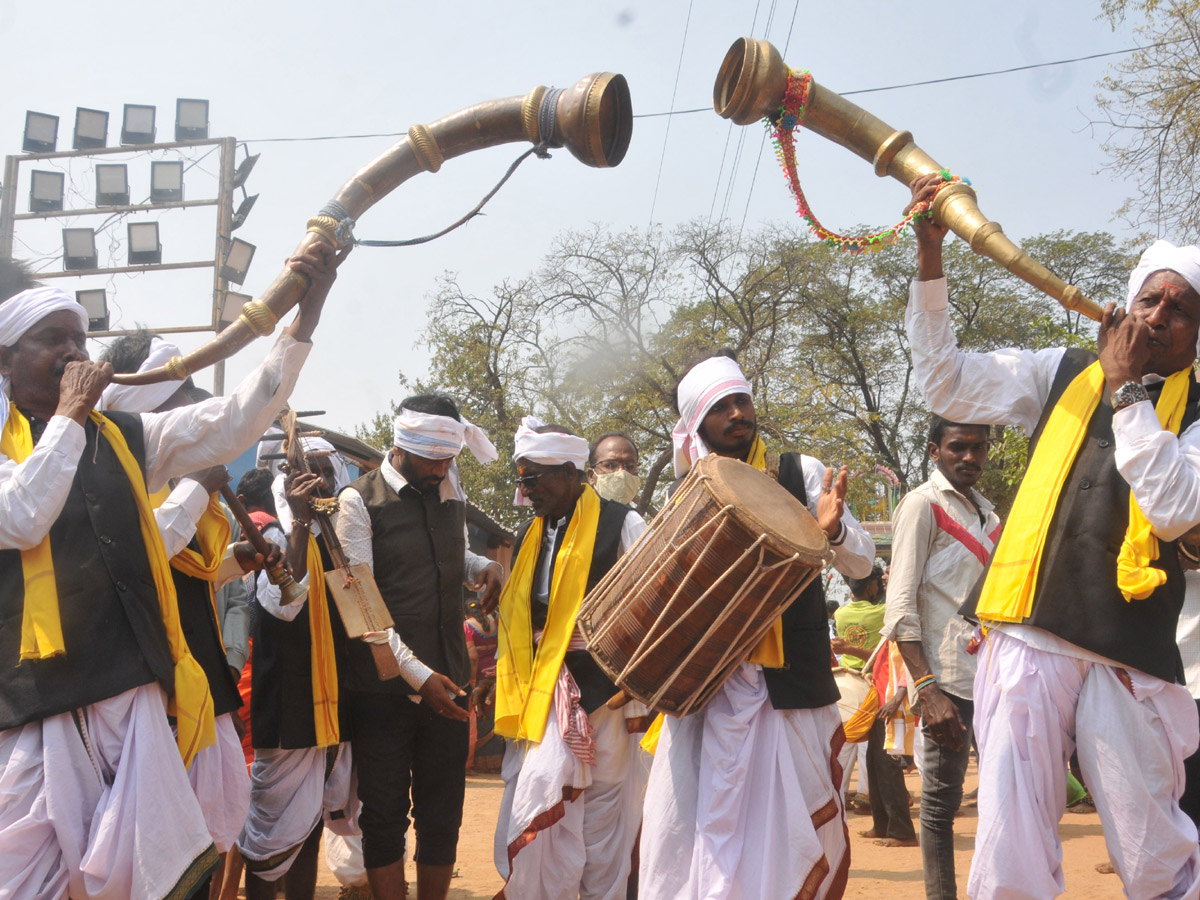 Medaram Jatara 2022 Photo Gallery - Sakshi33