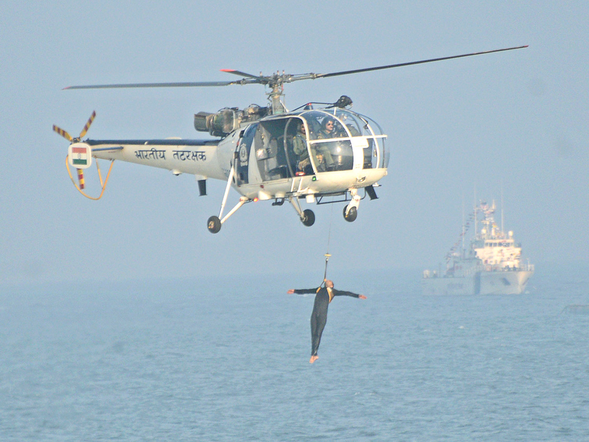 Indian Coast Guard Day special Gallery Photos Visakhapatnam - Sakshi3