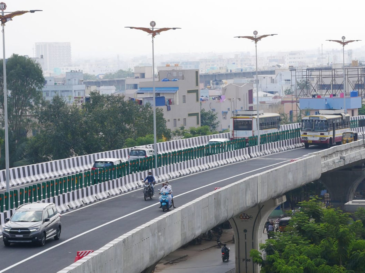 Srinivasa sethu flyover completed Photo Gallery - Sakshi12