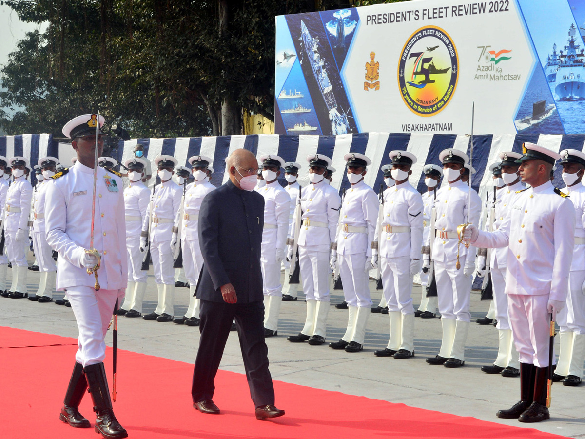 President Ram Nath Kovind conducts Fleets review in Visakhapatnam Photo Gallery - Sakshi1