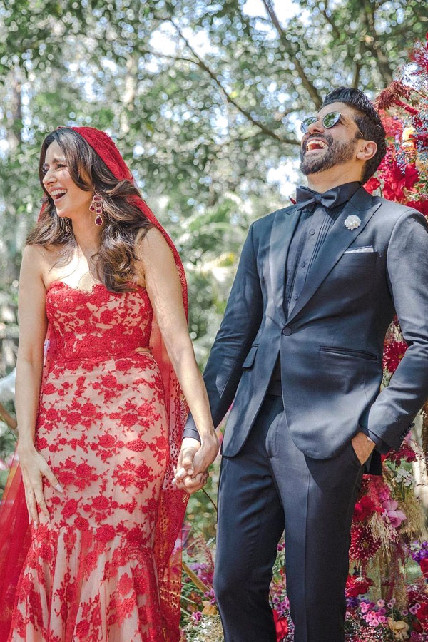 Farhan Akhtar Shibani Dandekar Wedding Photo Gallery - Sakshi14