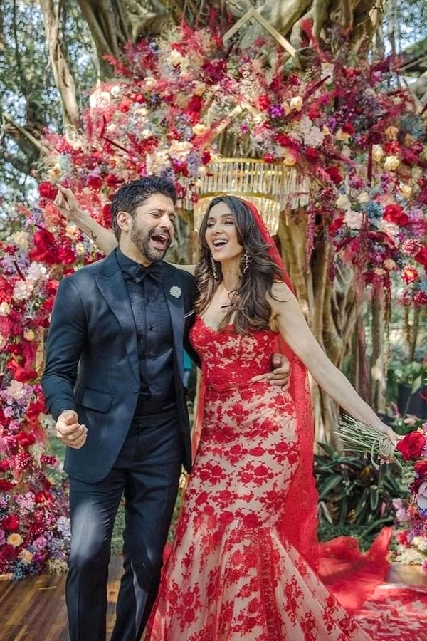 Farhan Akhtar Shibani Dandekar Wedding Photo Gallery - Sakshi19