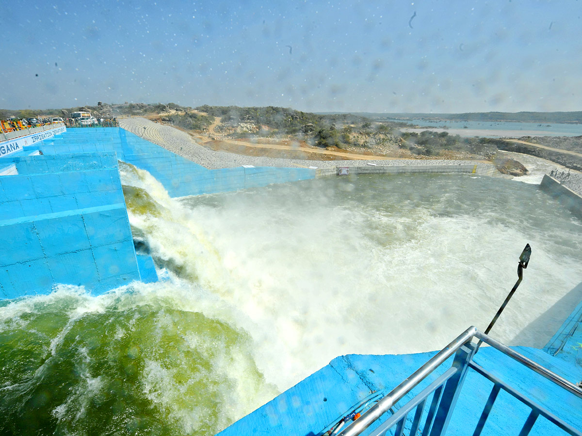 CM KCR inaugurates Mallanna Sagar reservoir in Siddipet - Sakshi14