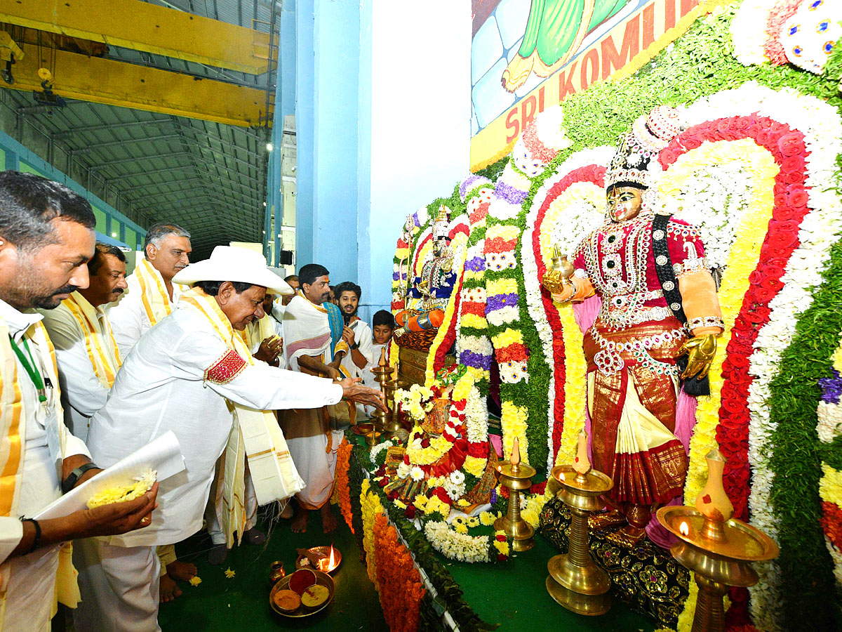 CM KCR inaugurates Mallanna Sagar reservoir in Siddipet - Sakshi21