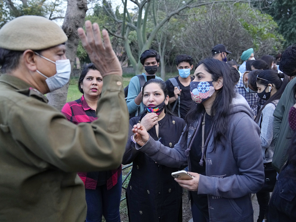 families of stranded Indians pray for their homecoming Photo Gallery - Sakshi2