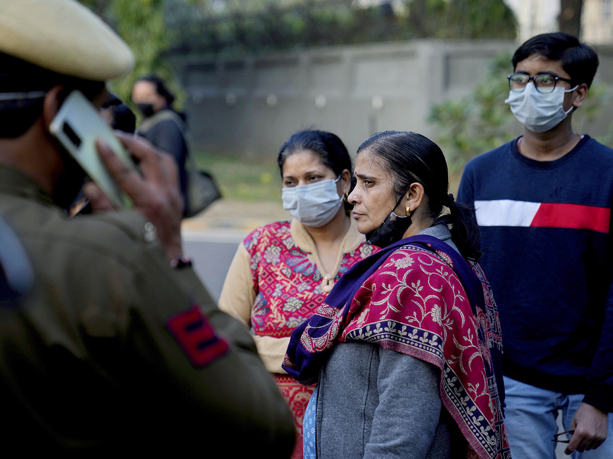 families of stranded Indians pray for their homecoming Photo Gallery - Sakshi9