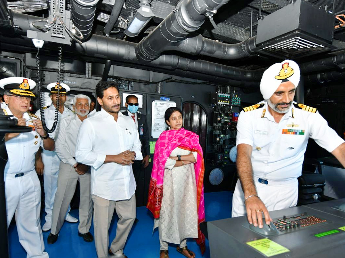 CM YS Jagan Visakhapatnam Tour Photo Gallery - Sakshi1