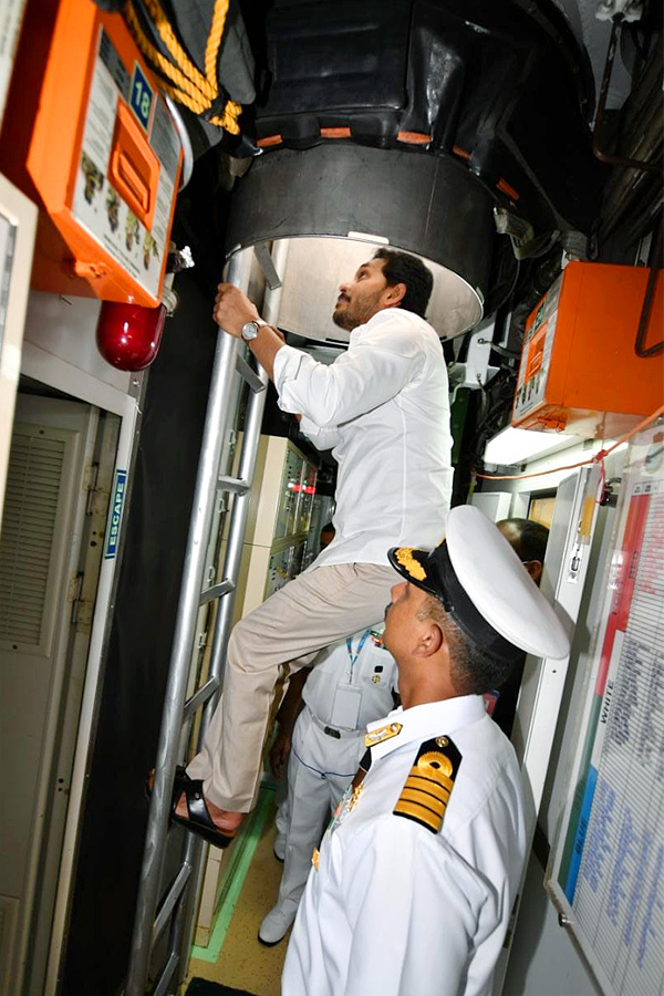 CM YS Jagan Visakhapatnam Tour Photo Gallery - Sakshi21