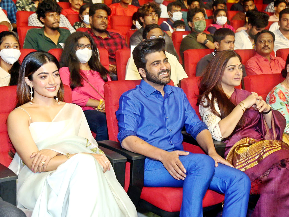 Aadavallu Meeku Johaarlu Movie Pre Release Event Photo Gallery - Sakshi5