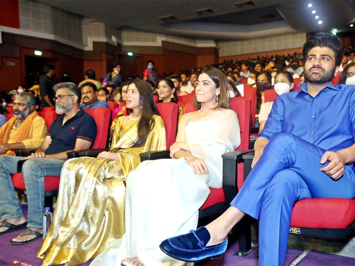 Aadavallu Meeku Johaarlu Movie Pre Release Event Photo Gallery - Sakshi7